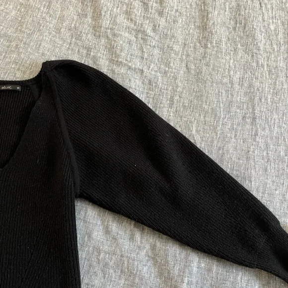 Deluc deep V-Neck Ribbed Sweater - Picture 3 of 7